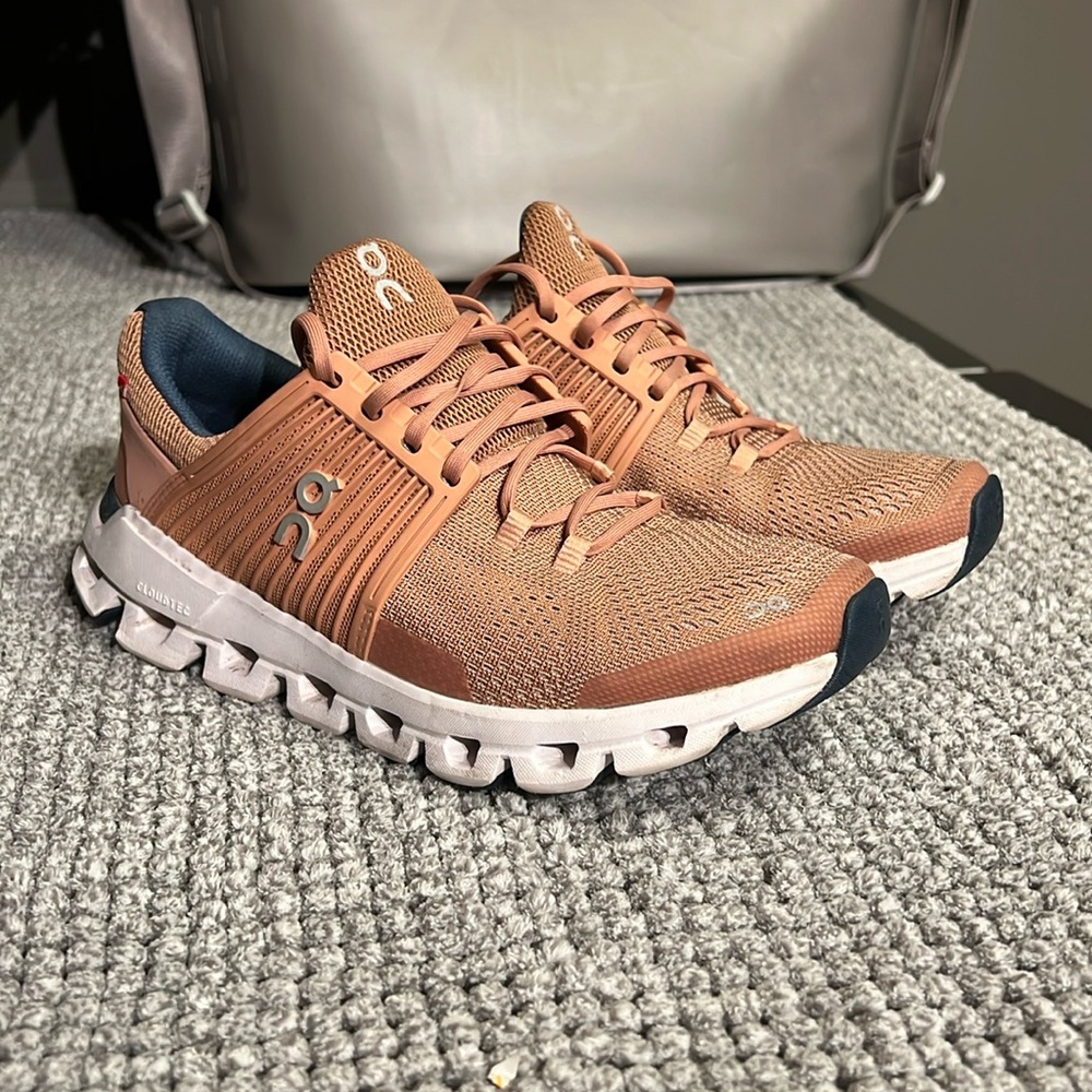 On Cloudswift Running Shoe, Blush, Size 7
